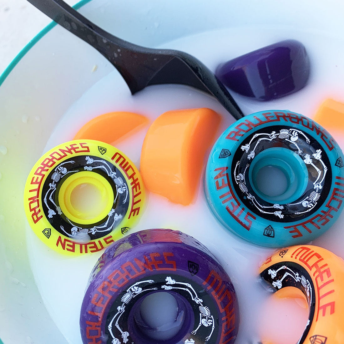 Rollerbones Estro Jen Bowl Bombers 4pk Roller Skate Wheels