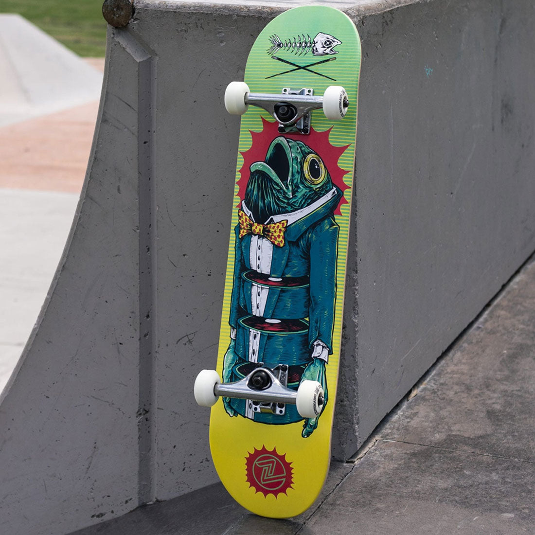 Z-Flex Fish 8.0 Complete Skateboard Completes Modern Street